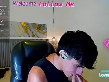 Stripchat Best live sex cam show of Dyla_n18