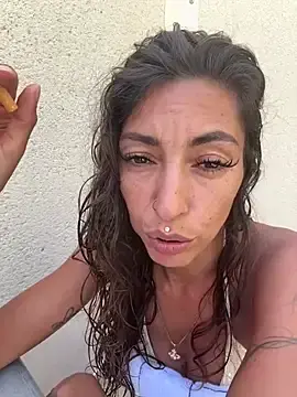 Stripchat Free Porn Cam of Lalla_Amani