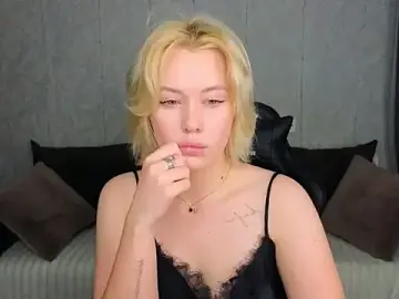 Stripchat Free Porn Cam of MelissaAvis