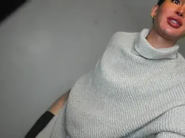 Stripchat Best Webcam of MistressNextDoor_