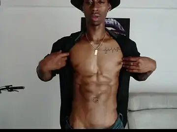 Stripchat Live Sex of drake_brwon_23