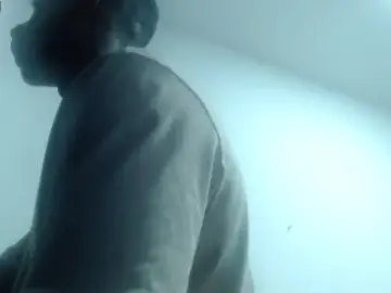 Stripchat Free Live Porn of drake_brwon_23