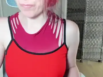 Stripchat Free Porn Cam of emmita69_