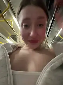 Stripchat Adult Webcam of Sophie_Avory