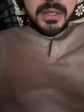 Stripchat Watch Live Sex Cams of hottboynill
