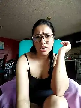 Stripchat Sex Cam of Im_Alma_