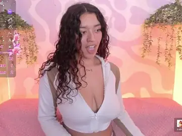 Stripchat Free Porn Cam of mia_scarlett7