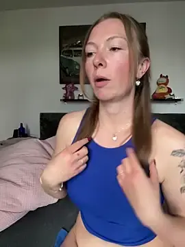 Stripchat Free Porn Cam of BunnyDiamond1