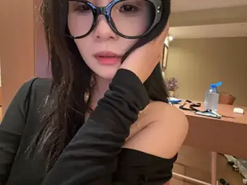 Stripchat Free Live Porn of Xiaozuzongo1