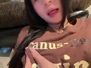 Stripchat Live Porn of Xiaozuzongo1