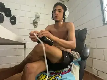 Stripchat Adult Webcam of Max_TheHorseDick