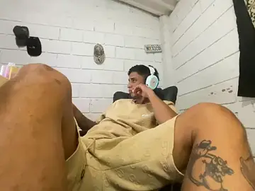Stripchat Free Live Porn of Max_TheHorseDick