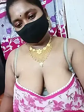 Stripchat Adult Webcam of Pooja_Roy_7