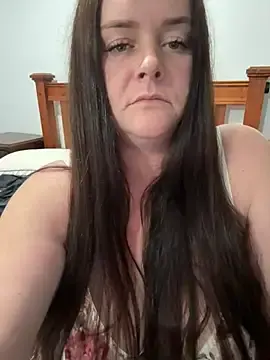Stripchat Sex Cam of carinabro10