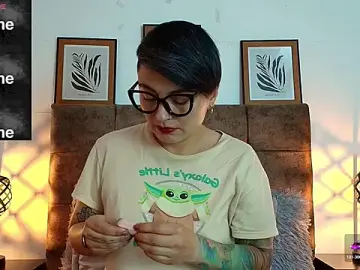 Stripchat Free Porn Cam of kat_paradise