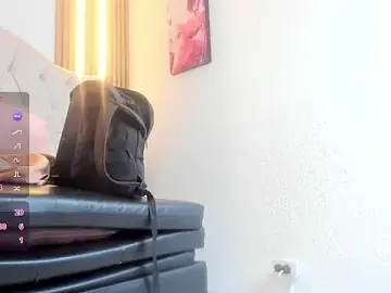 Stripchat Best live sex cam show of Alexa_Bravva