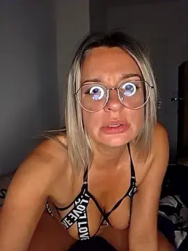 Stripchat Free Live Porn of SpicyVicky