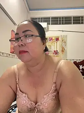 Stripchat Watch Live Sex Cams of Alinat_