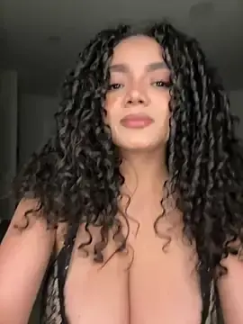Stripchat Best live sex cam show of Curlyierr