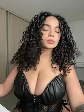 Stripchat Adult Video Chat of Curlyierr