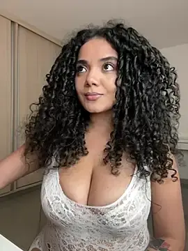 Stripchat Adult Webcam of Curlyierr