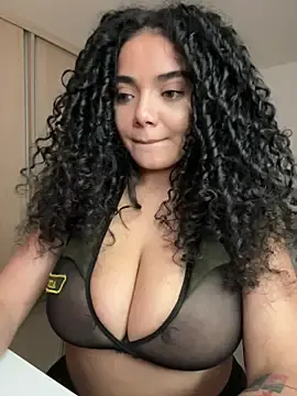 Stripchat Free Porn Cam of Curlyierr