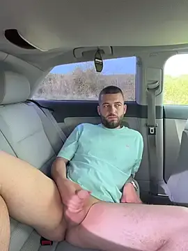 Stripchat Live Sex of Pablo_Hornyguy95