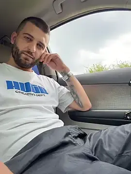 Stripchat Private Sex Chat of Pablo_Hornyguy95