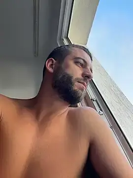 Stripchat Watch Live Sex Cams of Pablo_Hornyguy95
