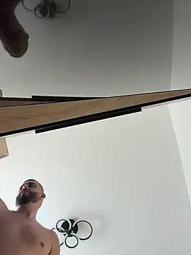Stripchat Sex Chat of Pablo_Hornyguy95