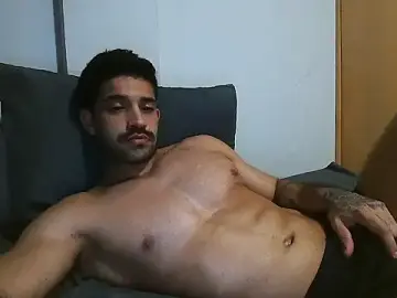 Stripchat Sex Chat of macho_fit