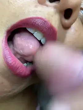 Stripchat Free Porn Cam of mayemarc