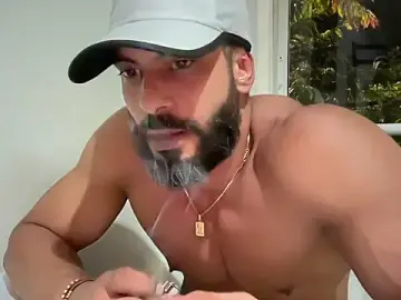 Stripchat Sex Cam of romeolovedark