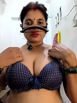 Stripchat Free Live Porn of Laila_fuck