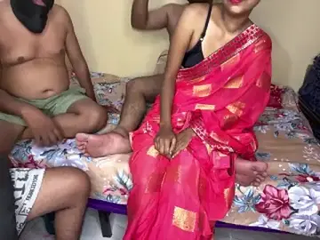 Stripchat Live Sex of Sassywildcouple_
