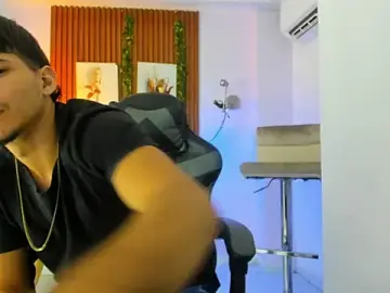Stripchat Free Porn Cam of jhossua_xxx