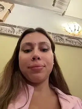 Stripchat Live Sex of Jucie_Boom