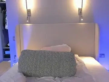 Stripchat Free Porn Cam of Wallflowerr