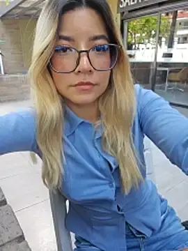 Stripchat Live Porn of Pretty_roxxyy