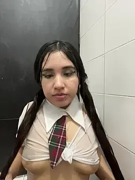 Stripchat Free Porn Cam of Samantthaescobar