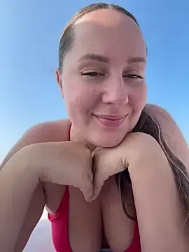 Stripchat Adult Webcams of Mona_Plus