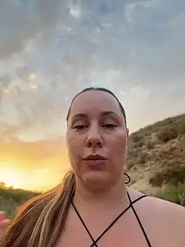 Stripchat Free Porn Cam of Mona_Plus