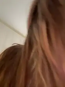 Stripchat Nude Webcam of Mona_Plus
