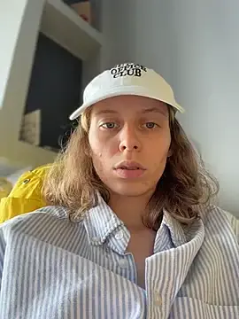 Stripchat Sex Cam of RinaMood