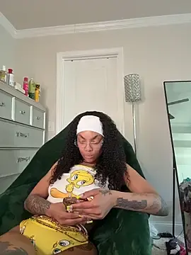 Stripchat Live Porn of butterflybootyy