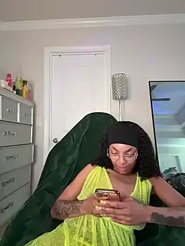 Stripchat Free Live Porn of butterflybootyy