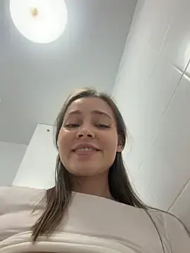 Stripchat Live Sex Cam of nicole111