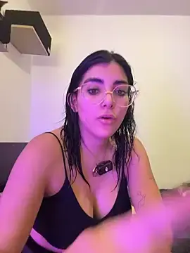 Stripchat Live Porn of MartinaSooler