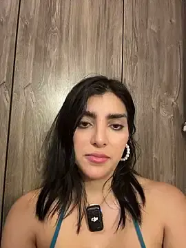 Stripchat Free Porn Cam of MartinaSooler