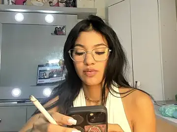 Stripchat Free Porn Cam of Elettra_bennet